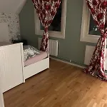 Cozy Room In A Villa With Private Bathroom And Shared Kitchen - 11Min Walking From Huddinge Station